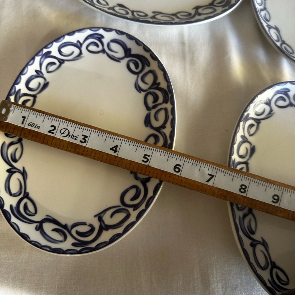 HAND CRAFTED STONEWARE SMALL OVAL PLATERS WITH PAINTED BLUE SCROLLS - Picture 11 of 12